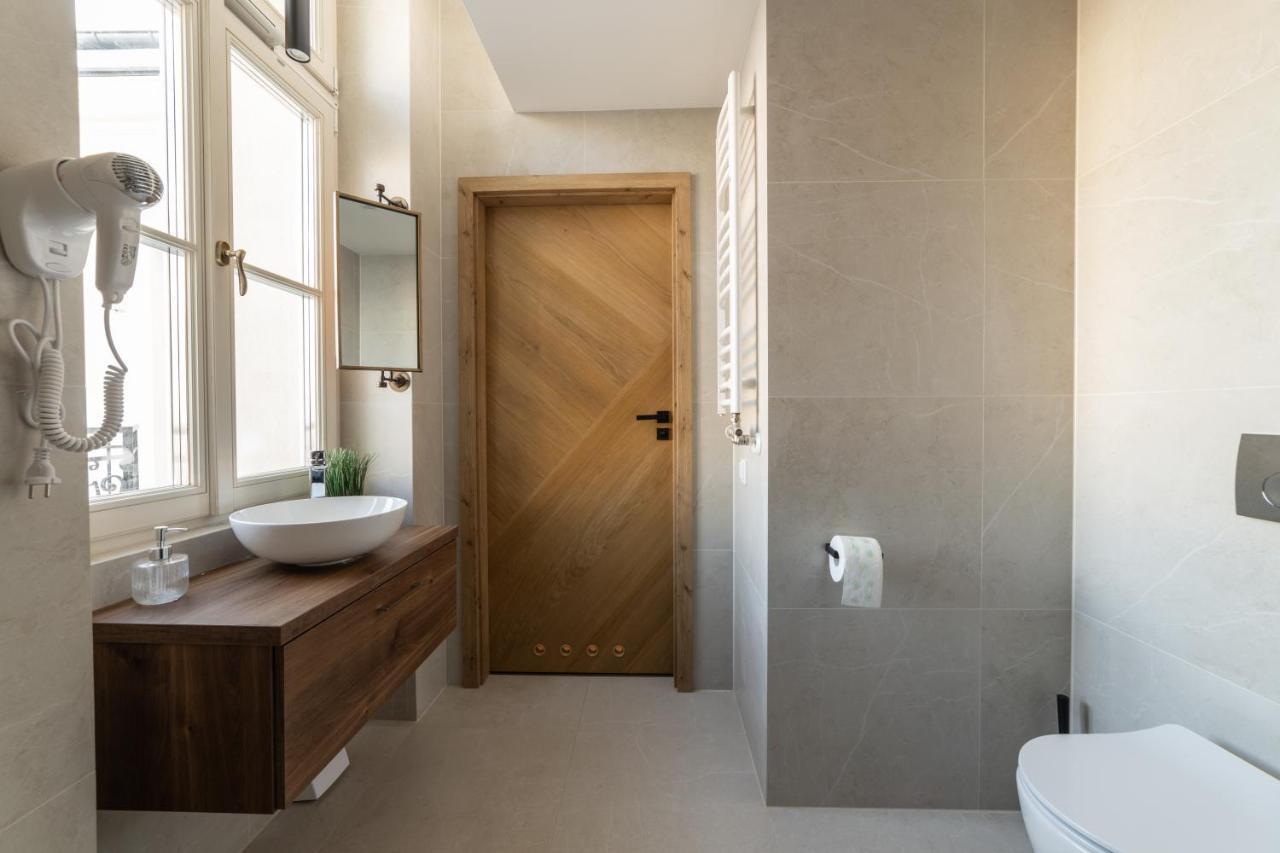 Milu Apartments Sebastiana Kraków Eksteriør billede